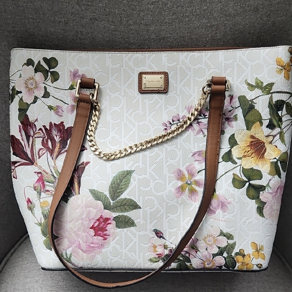 Calvin Klein White and Brown Tote with Structured Design